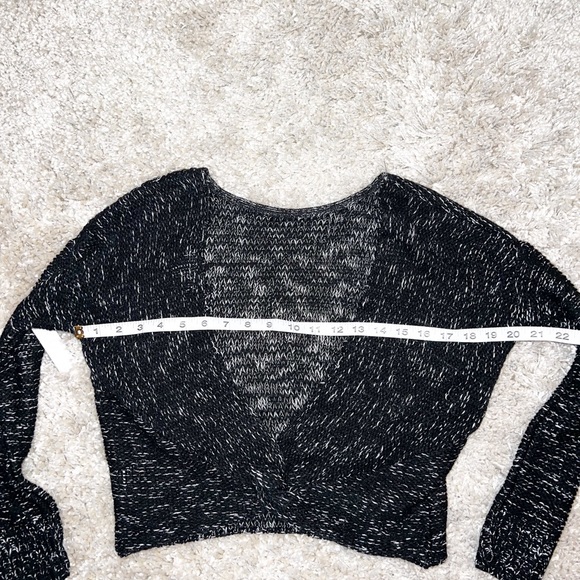 NWT Abound Black Twist Front Knit Faux Wrap 90s Y2K Open Front V Neck Sweater XS - Picture 9 of 9